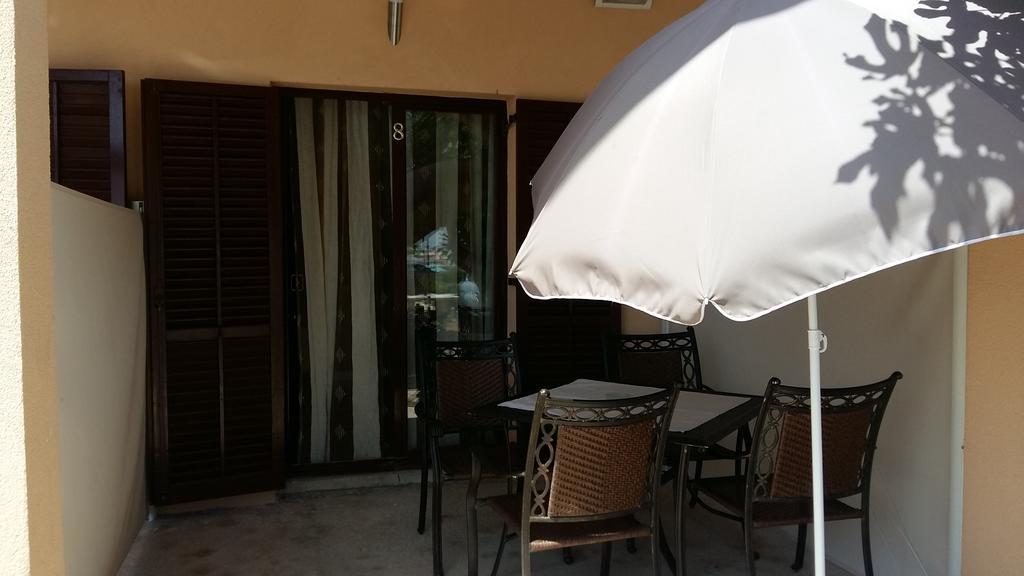 Morska Vila Apartment Vir Exterior foto